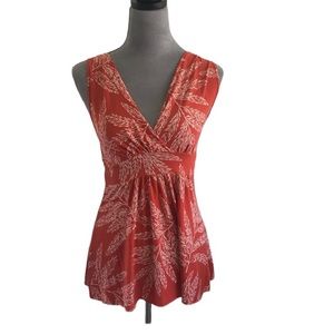 Body Central red and white sleeveless tunic.